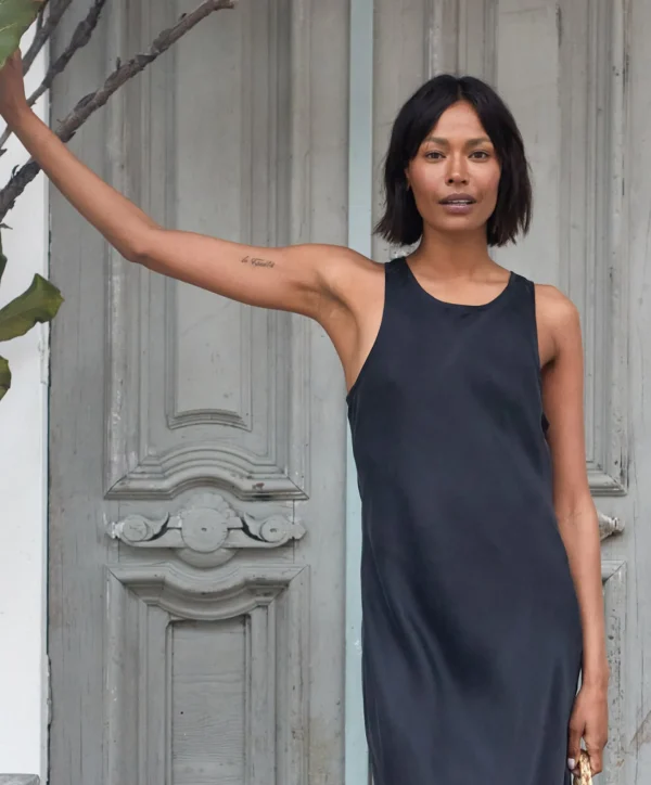 Jumpsuits + Dresses*Outerknown Ellison Midi Dress Pitchblack