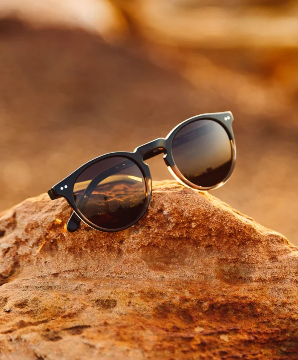 Sunglasses | Sunglasses*Outerknown Otis Eyewear Omar Ecoelmdivide/brownpolar