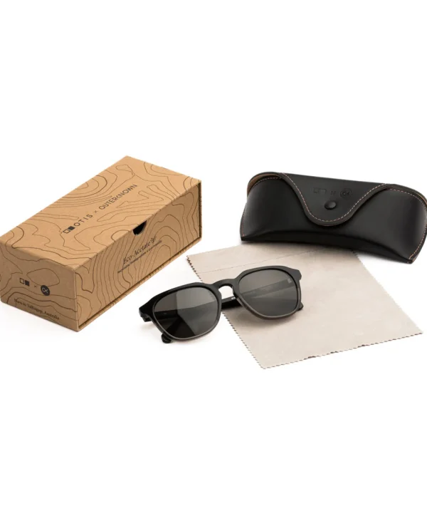 Sunglasses | Sunglasses*Outerknown Otis x Divide X Econightdivide/neutralgrey